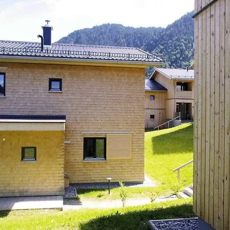 _nival_ _ Freistehendes Chalet Im